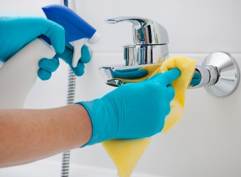 Professional house clearance team in a Tufnellpark flat